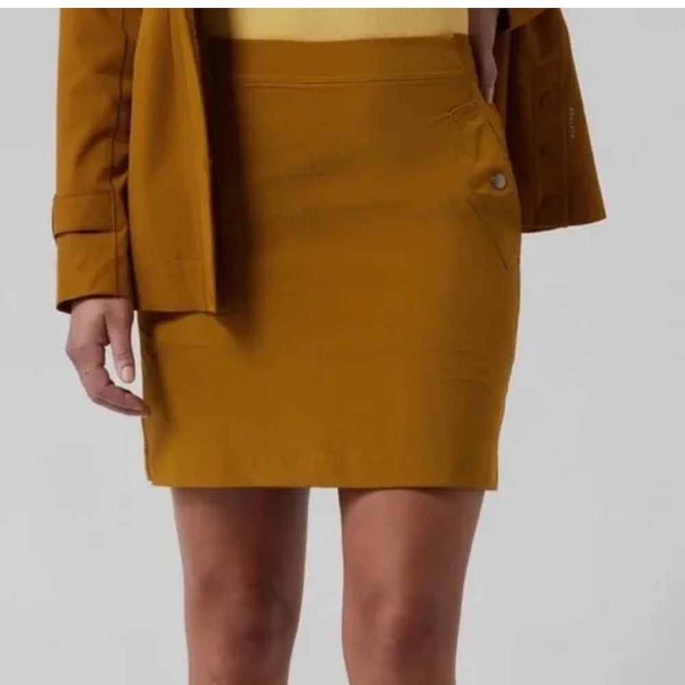 Athleta Mustard Color Vienna Cargo Skort Size 16